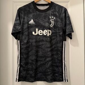 Adidas Juventus 2019/20 Goalkeeper Home jersey in black size Large
